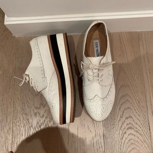 Steve Madden Gregory Oxford Flatform